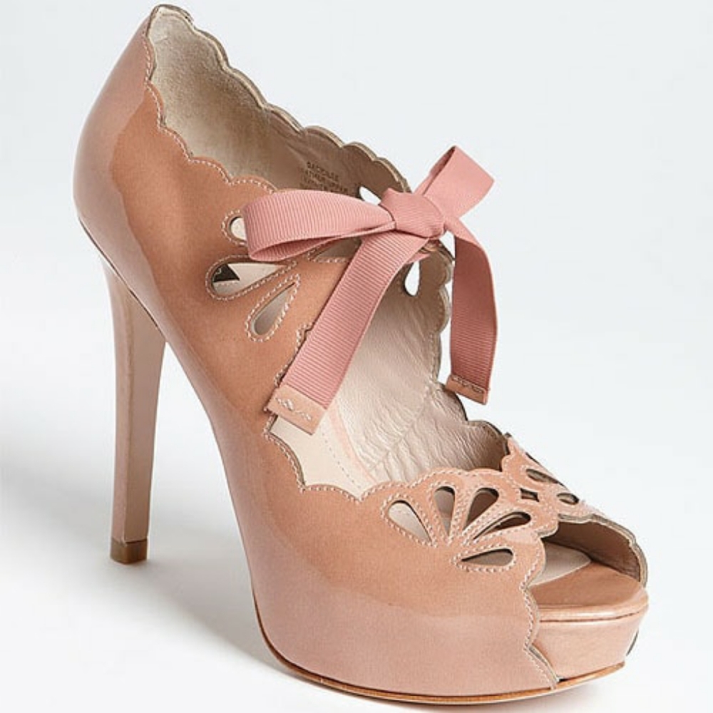 Gorgeous Nude Blush Leather Heels